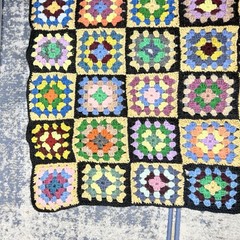 * Vintage GRANNY SQUARE Crochet Afghan Blanket Throw Roseanne Style 64×36 – RIPS