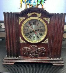 Brown Wood Mantel Clock Quartz Battery Powered Analog 12-Hour Roman Numerals