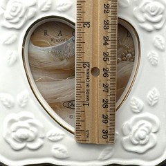New White Porcelain Heart Frame 3 X 3 Photo Roses Gold Trim 4.75 X 4.75 Inch
