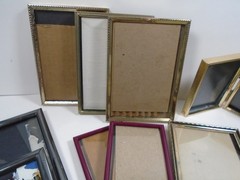 MIXED LOT OF 17 SMALL SIZED PHOTO FRAMES