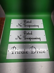 3 X METAL ENAMALED SIGNS 10 X 3..50″-2 NO TRESSPASS -1 X PRIVATE DRIVE