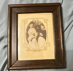 Brown Wood Rectangular Picture Frame Holds 1 Photo Fits 4×6, 0.75 in Deep