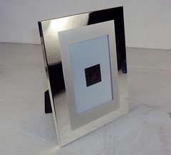 4″ X 6″ Stainless Steel Photo Frame ~ Bi-directional, External Mat ~ FR-410