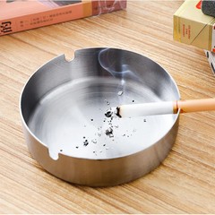 2025 New Design 8CM Round Stainless Steel Ashtray Portable Tabletop Silver
