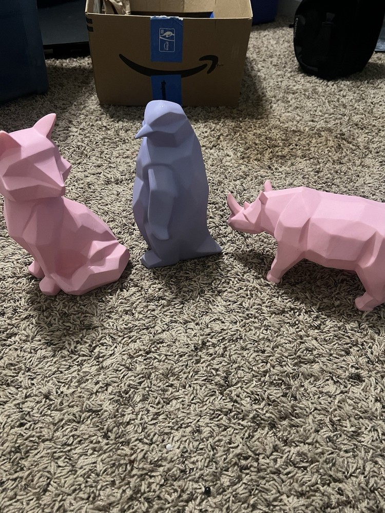Geometric animal decor