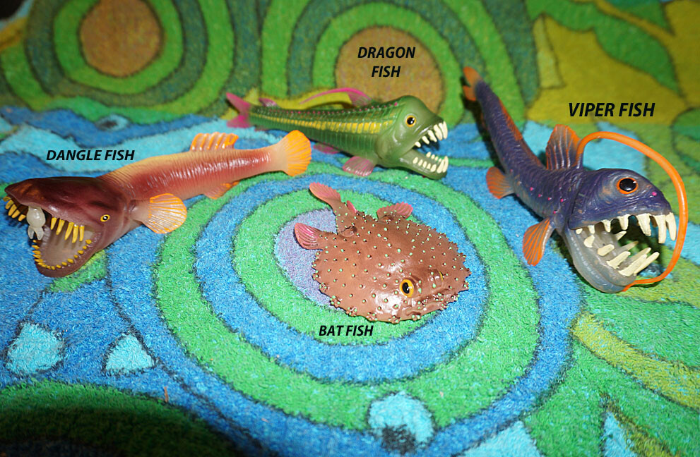 Deep Sea Fish Replicas – Glow-in-the-Dark Realistic PVC AAA