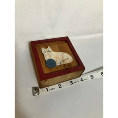 Wooden Cat with Yarn Block Decor Rustic Home Accent Shelf Sitter