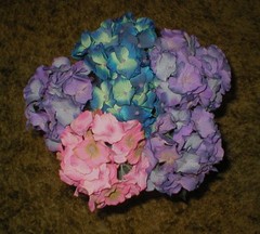 6 HYDRANGEA FLOWERS ARTIFICIAL 24″ STEMS MULTI-COLORS LOT SOLD AS IS