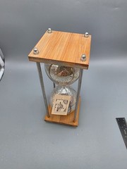 A & B Home Sand Hourglass Silver and Glass + Wood, Base, Sand 10″