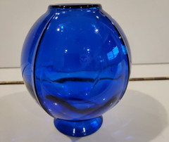 COBALT BLUE ROUND FLOWER VASE RAISED PLEATS 4.75 INCHES