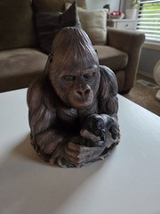 Gorilla w Baby Sculpture Home Decor DWK – Congo Pinball Topper?