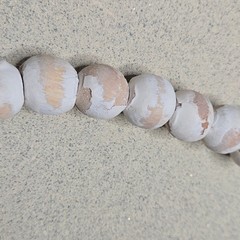Beaded Natural/White Washed NWT wood bead Wall Heart Decoration Large white tan