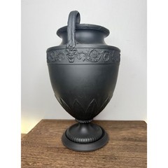 19th Century English Regency Wedgwood Black Basalt Urn