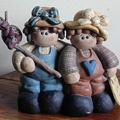 CMI Henton Forever Friends Ceramic Figurine Country Folk Art Best Friends 7″