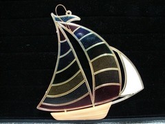 Vintage Acrylic Plastic SAILBOAT SUNCATCHER RAINBOW Design