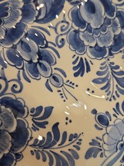 Delfts Blauw RAM Huge 21 Inch Charger Bird Of Paradise Butterfly Scalloped Rim