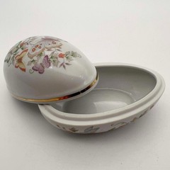 Vintage Avon 1974 Porcelain Egg Trinket Box Butterfly Floral 22K Gold Trim