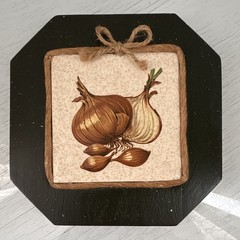 Octagon Wood Onion Wall Plaque Country Kitchen Decor green Brown Beige 7×7″