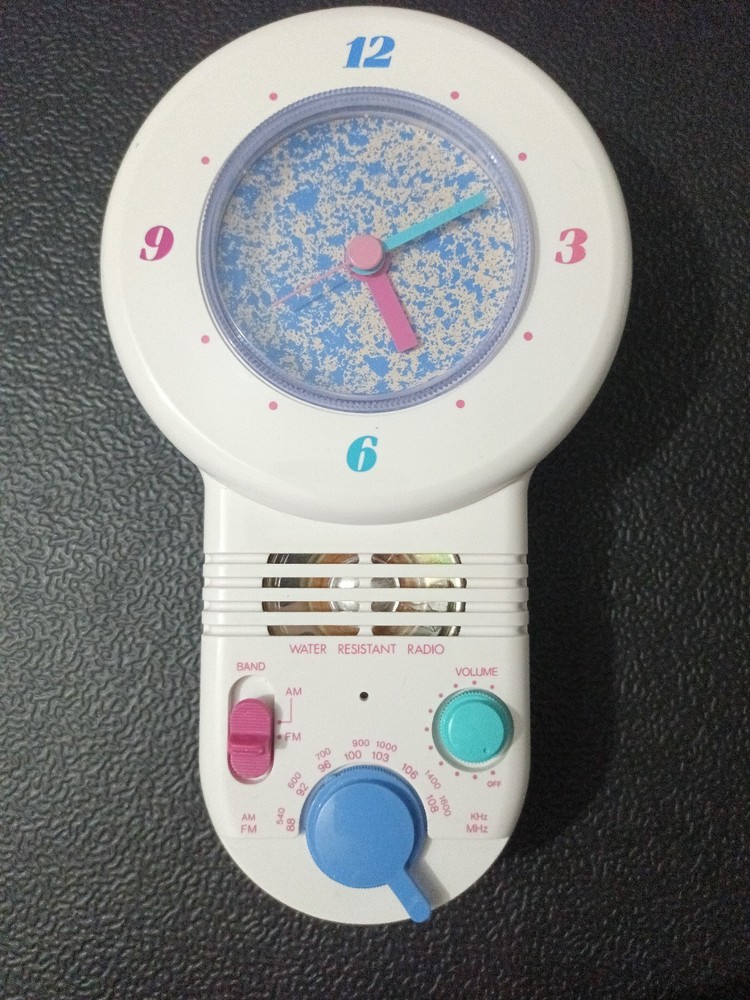 Vtg Y2K Water Resistant Clock AM/FM Radio Shower Clock No Working,Fast Shipping
