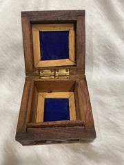 Carved Wood Trinket Box Brass Inlay Hinged Lid Floral Rectangular Brown