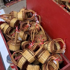 Multi Avail: Nesting Heart Woven Wicker 3-Basket Set Small Mini Gift with Handle