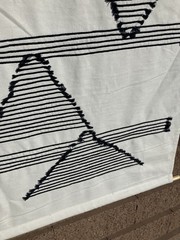 NWT Surya Savion Woven White & Black Hanging Wall Hanging Art Geometric 24″x36″