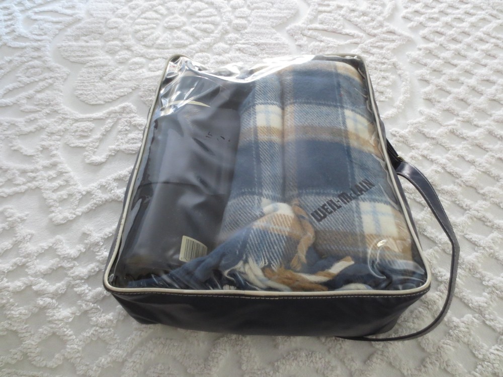 Faribo SPORTSMAN PAK-A-ROBE Blue Plaid FRINGED Acrylic THROW & THERMOS SET