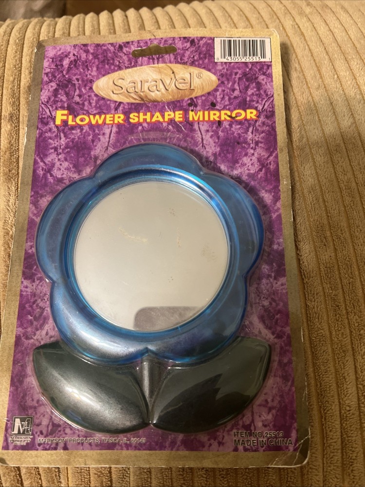 Saravel Flower Shape Mirror
