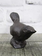 4 1/4″ x 3″ Small Rustic Brown Solid Cast Iron Tail Up Bird Figurine Paperweight