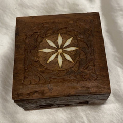 Carved Wood Trinket Box Brass Inlay Hinged Lid Floral Rectangular Brown