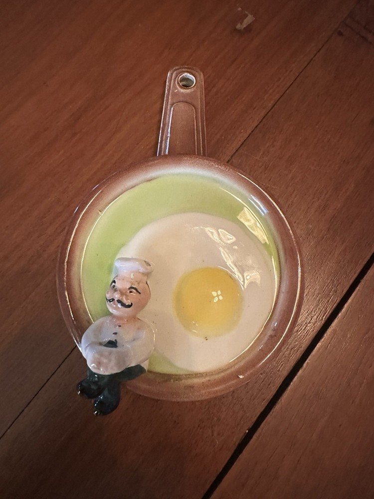 Vintage Decorative Frying Pan, Fried Egg With Chef Sitting On Edge Wall Pocket