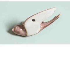 Ceramic Swallows Wall Mounted Simulation Bird Flying Ornament Wall Hanging Decor