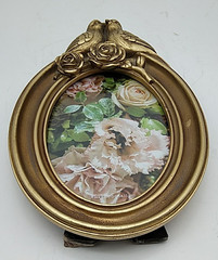 Antiqued Gold Ornate Bird Photo Picture Frame Oval Resin Victorian Romantic