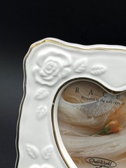 New White Porcelain Heart Frame 3 X 3 Photo Roses Gold Trim 4.75 X 4.75 Inch