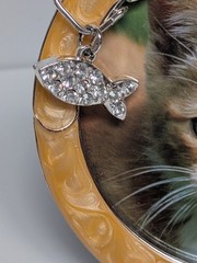Beige Yellow Free Standing Round Collar Pet Picture Frame Enamel Cat Rhinestone