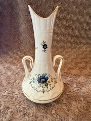 Royal Tara Floral Urn Bud Vase Fine bone China Made in Galway Ireland FREE SHIP