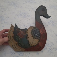 Vintage Cottagecore Farmhouse Hand-Painted Wooden Goose Wall Hanger Sign