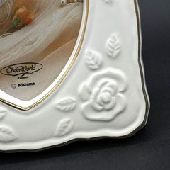 New White Porcelain Heart Frame 3 X 3 Photo Roses Gold Trim 4.75 X 4.75 Inch