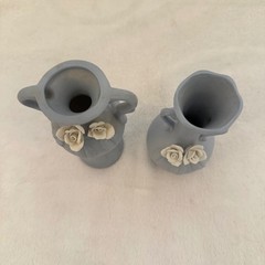 Flambro Bud Vase St Blue Good Matte Rose Detail Ceramic Decor Chip Rose Leaf Vtg