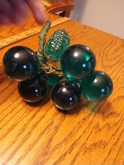 Vtg MCM Green Glass Grape Clusters Berries Fruit Raspberries Blackberries