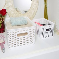 Simplify Resin Herringbone Storage Tote, Medium, 14″ x 11.5″ x 5.15″