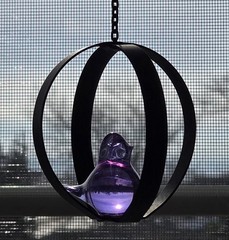 Konst Urshult Neodymium Alexandrite Purple Bird Suncatcher Vtg Metal Cage Sweden