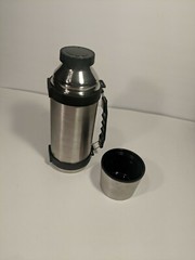 Stainless Steel Thermos DF2110 – BEVERAGE BOTTLE W/HANDLE