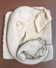 Carruth Studio Endearing Elephants 1331 Stone Wall Plaque Mother Baby 7 Inch