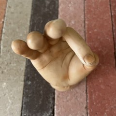 CERAMIC HAND «OK» SIGN SCULPTURE WALL HOOK HANGING OR FREE STANDING STATUE