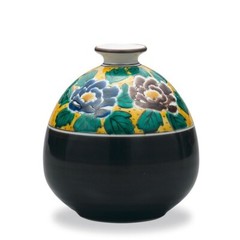 Kutani ware porcelain Japanese flower Vase Yoshida-ya style 5.31in Japan