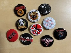 ROCK BAND PINS/BUTTONS 1.25″ Circle Button Badge Pin – Officially Licensed