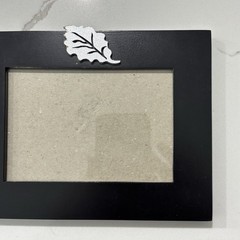 Picture Frame Black for Tabletop 3.5 x 5 inch Vertical or Horizontal Leaf Accent