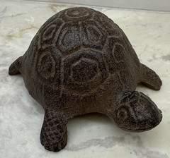 Small Rustic Primitive Cast Iron TURTLE 4.5″ L x 3.5″ W x 2″ H Decorative EUC