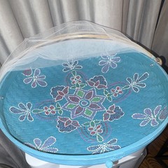 Round Blue/White Wicker Basket Floral Beaded Design Mesh Cover Folding 12×10″